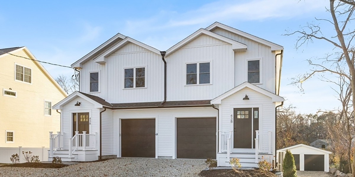 D-581 Duplex house plans with basement, 3 bedroom duplex house plans, narrow duplex plans, D-581